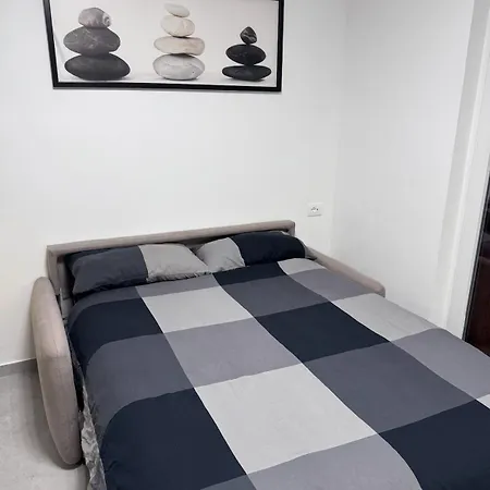 דירה Project לאזיסה